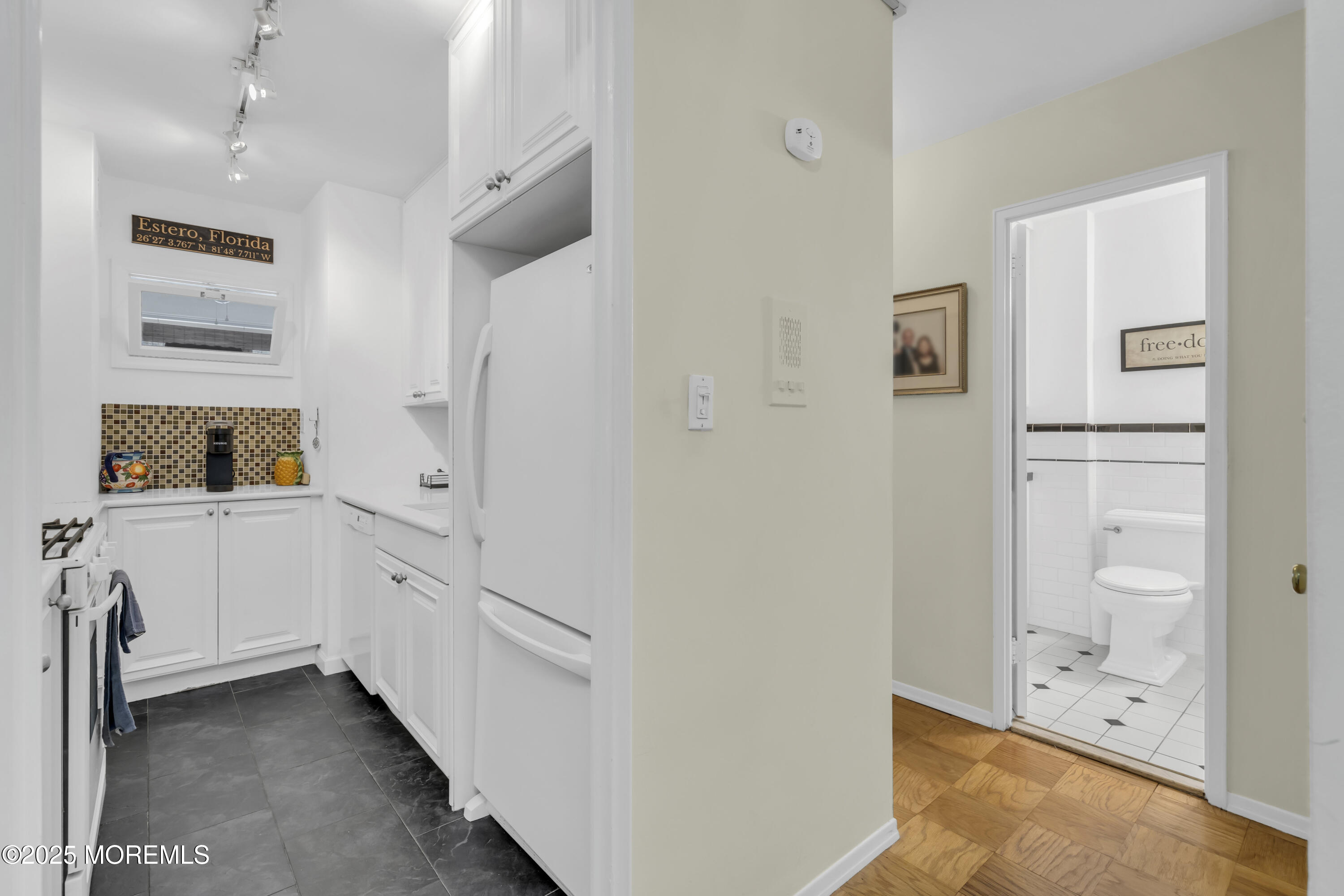 28 Riverside Avenue, Unit 2F Red Bank, NJ 07701 - Photo 15 of 26 Kitchen