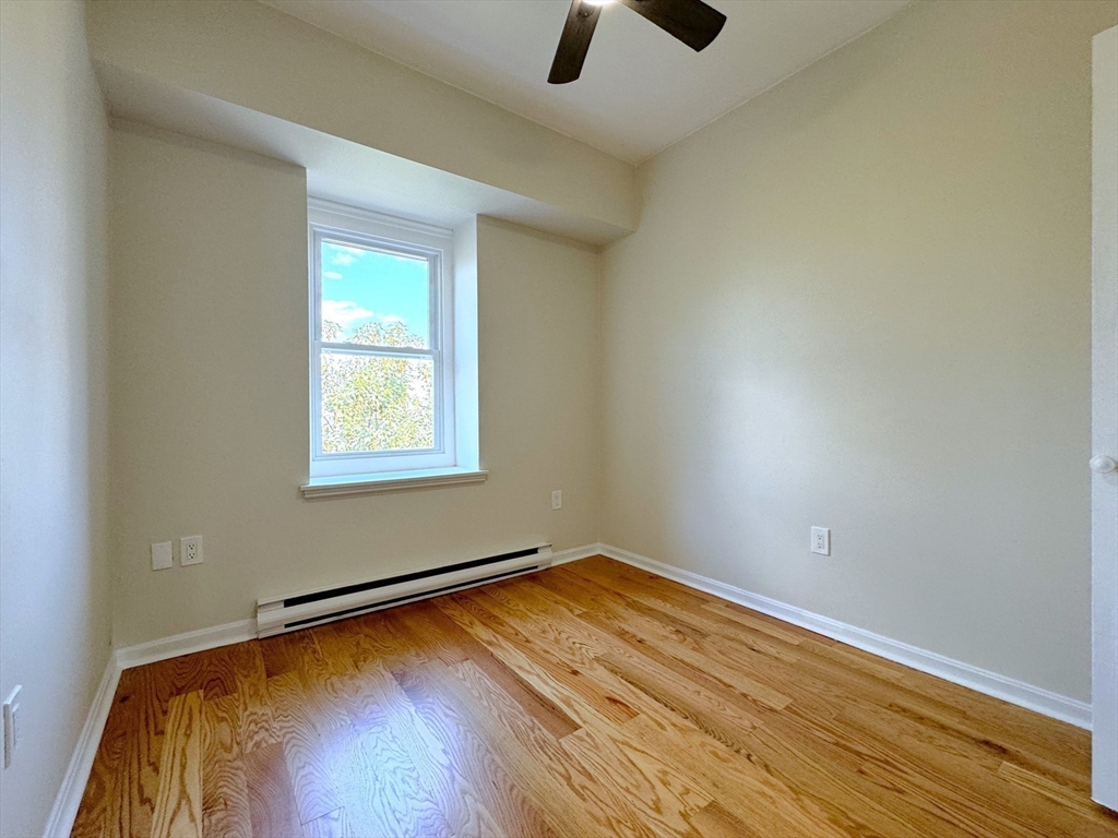 6 Moreland Street Boston, MA 02119 - Photo 4 of 18