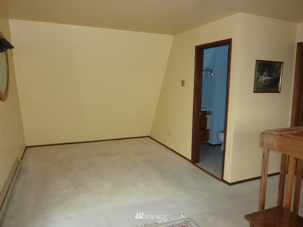 37951 Buck Road Northeast Hansville, WA 98340 - Photo 11 of 12 Gallery Image 11