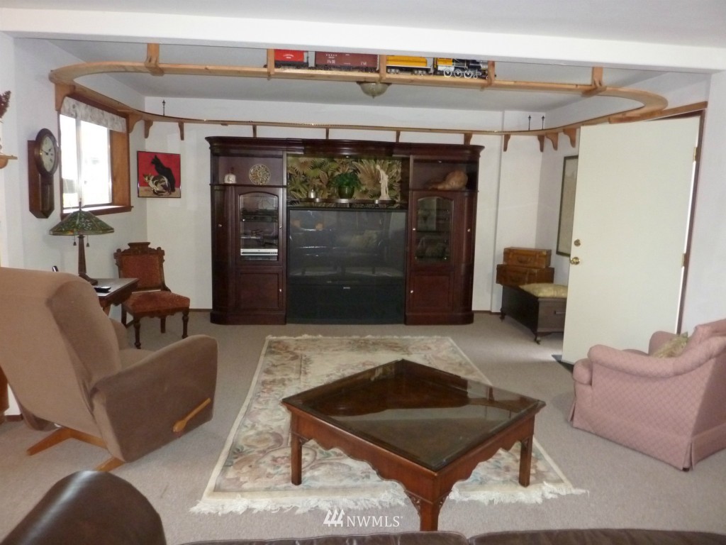 37951 Buck Road Northeast Hansville, WA 98340 - Photo 8 of 12 Gallery Image 8