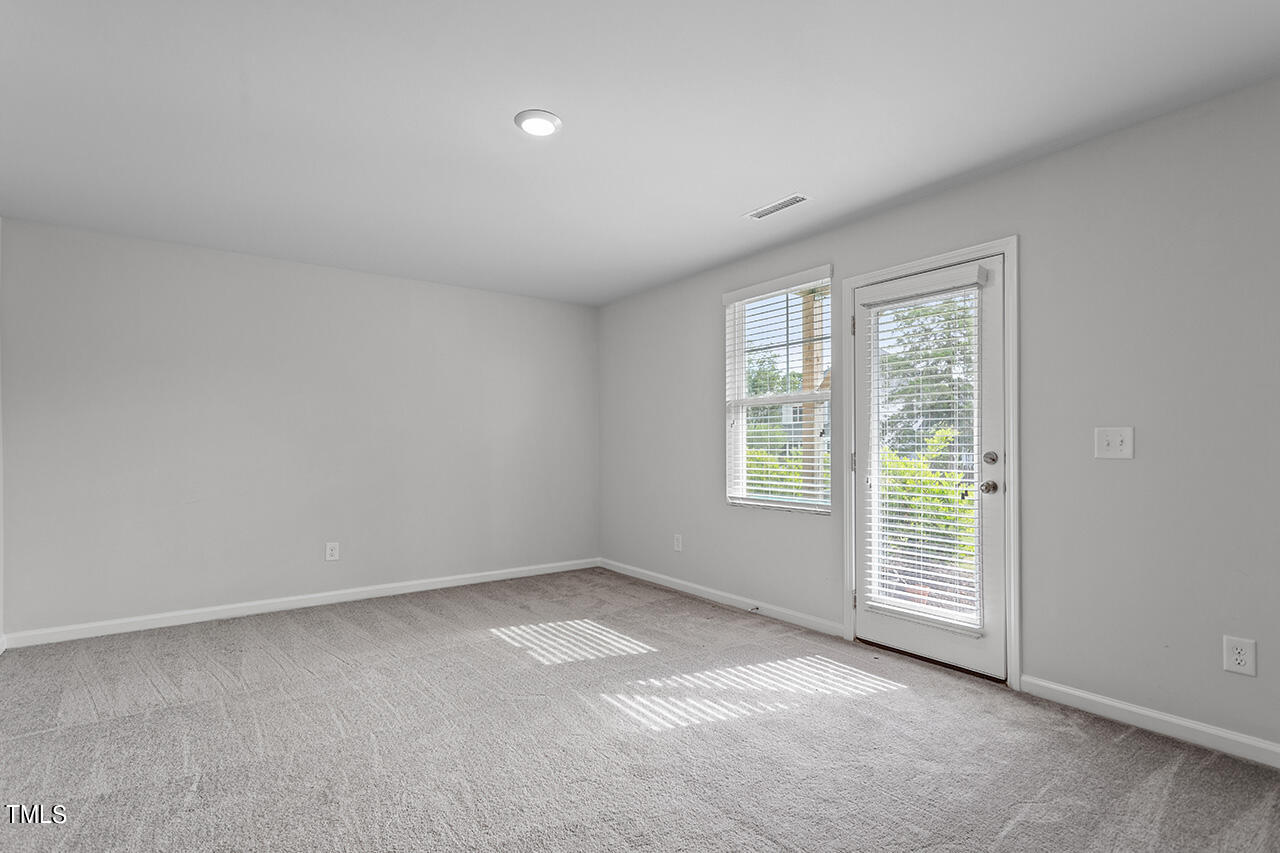 2708 Burgundy Street Raleigh, NC 27604 - Photo 7 of 37 2708 Burgundy Star Drive_10