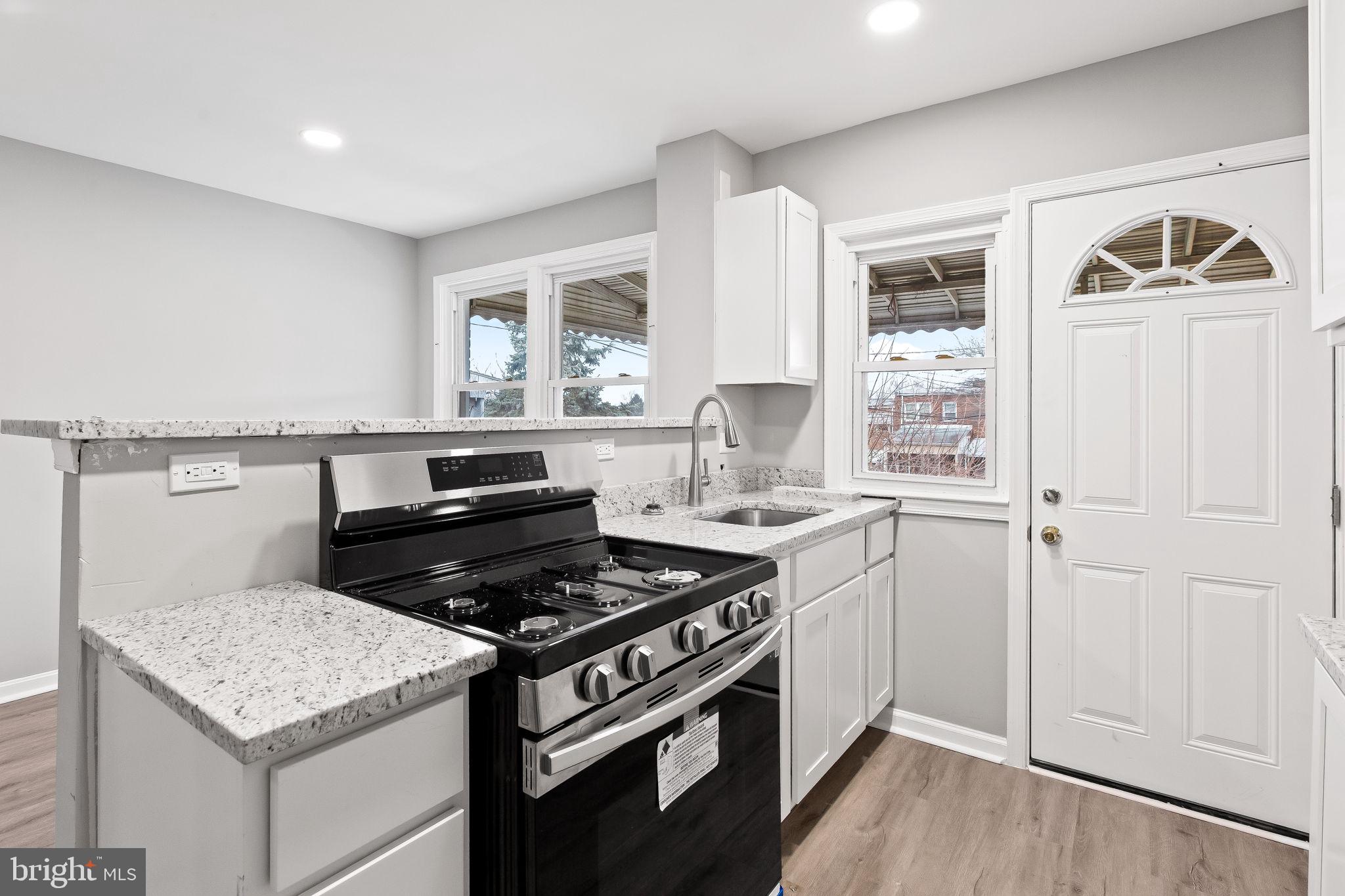 308 West Riverview Road Brooklyn, MD 21225 - Photo 8 of 22