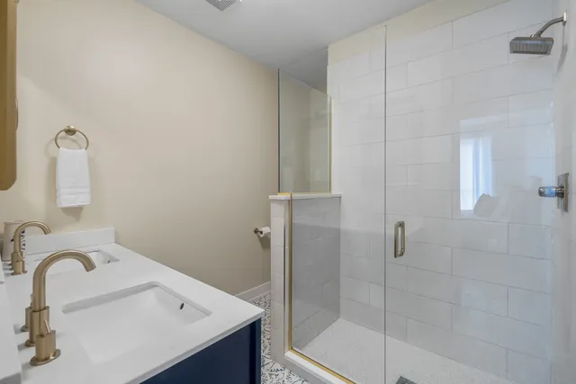 $599,000 | 3806 South Indiana Avenue, Chicago, IL 60653