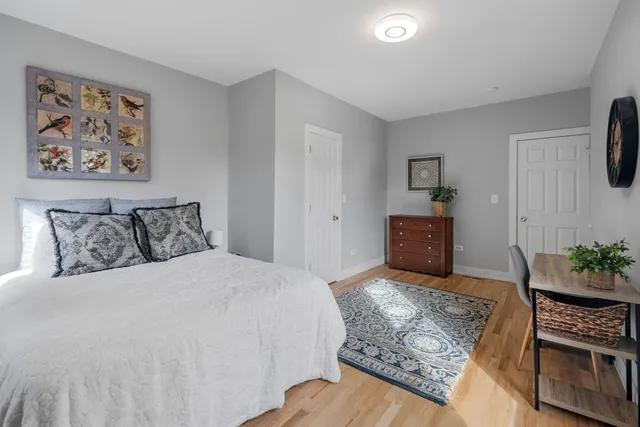 $599,000 | 3806 South Indiana Avenue, Chicago, IL 60653