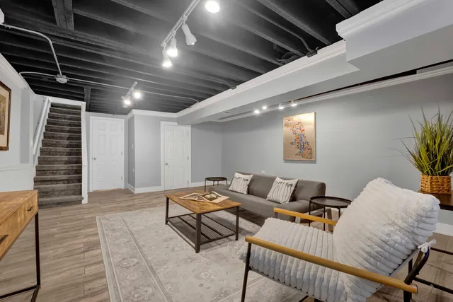 $599,000 | 3806 South Indiana Avenue, Chicago, IL 60653