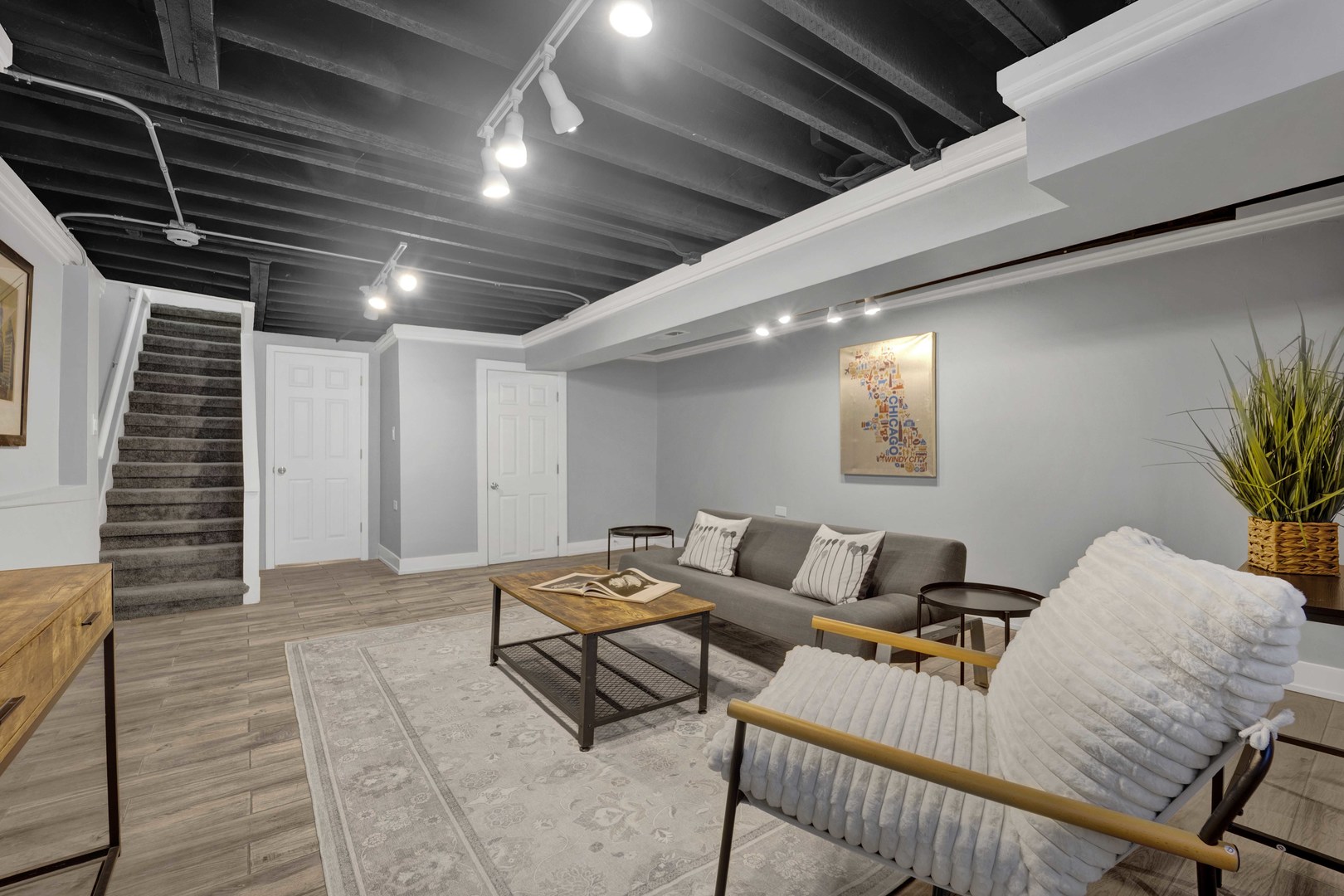 3806 South Indiana Avenue Chicago, IL 60653 - Photo 32 of 35 a outdoor space with furniture