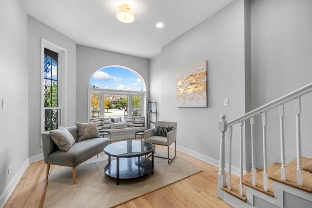 $599,000 | 3806 South Indiana Avenue, Chicago, IL 60653