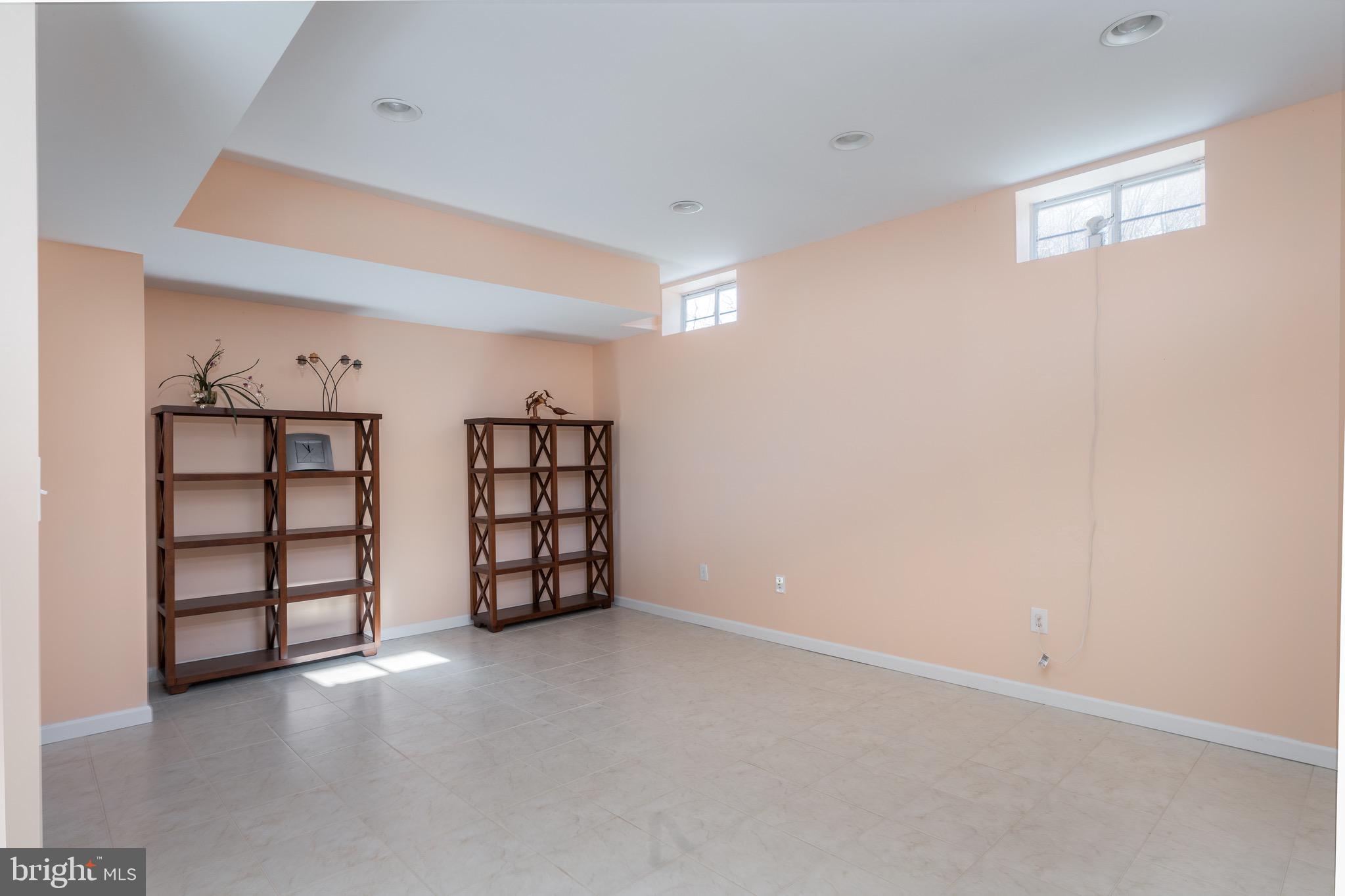 4819 Pole Road Alexandria, VA 22309 - Photo 9 of 42 Gallery Image 9