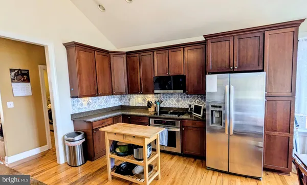 $699,900 | 201 Liberty Lane, Middletown, VA 22645