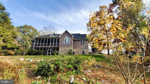 $699,900 | 201 Liberty Lane, Middletown, VA 22645