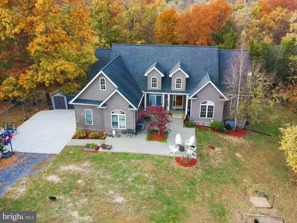 $699,900 | 201 Liberty Lane, Middletown, VA 22645