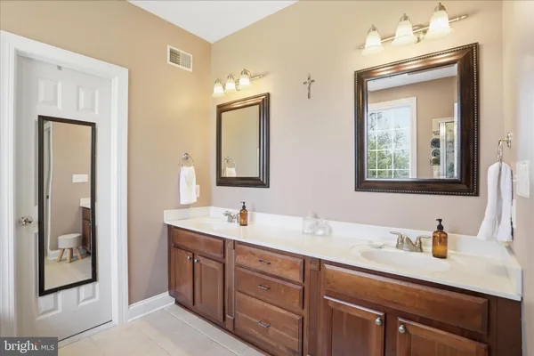 $699,900 | 201 Liberty Lane, Middletown, VA 22645