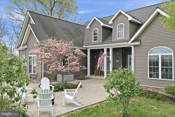 $699,900 | 201 Liberty Lane, Middletown, VA 22645