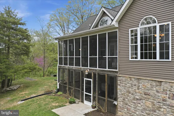 $699,900 | 201 Liberty Lane, Middletown, VA 22645