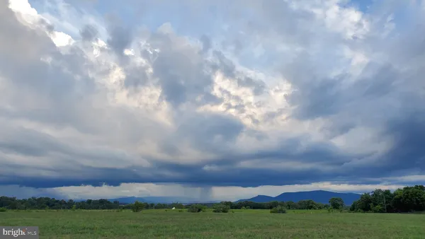 $699,900 | 201 Liberty Lane, Middletown, VA 22645