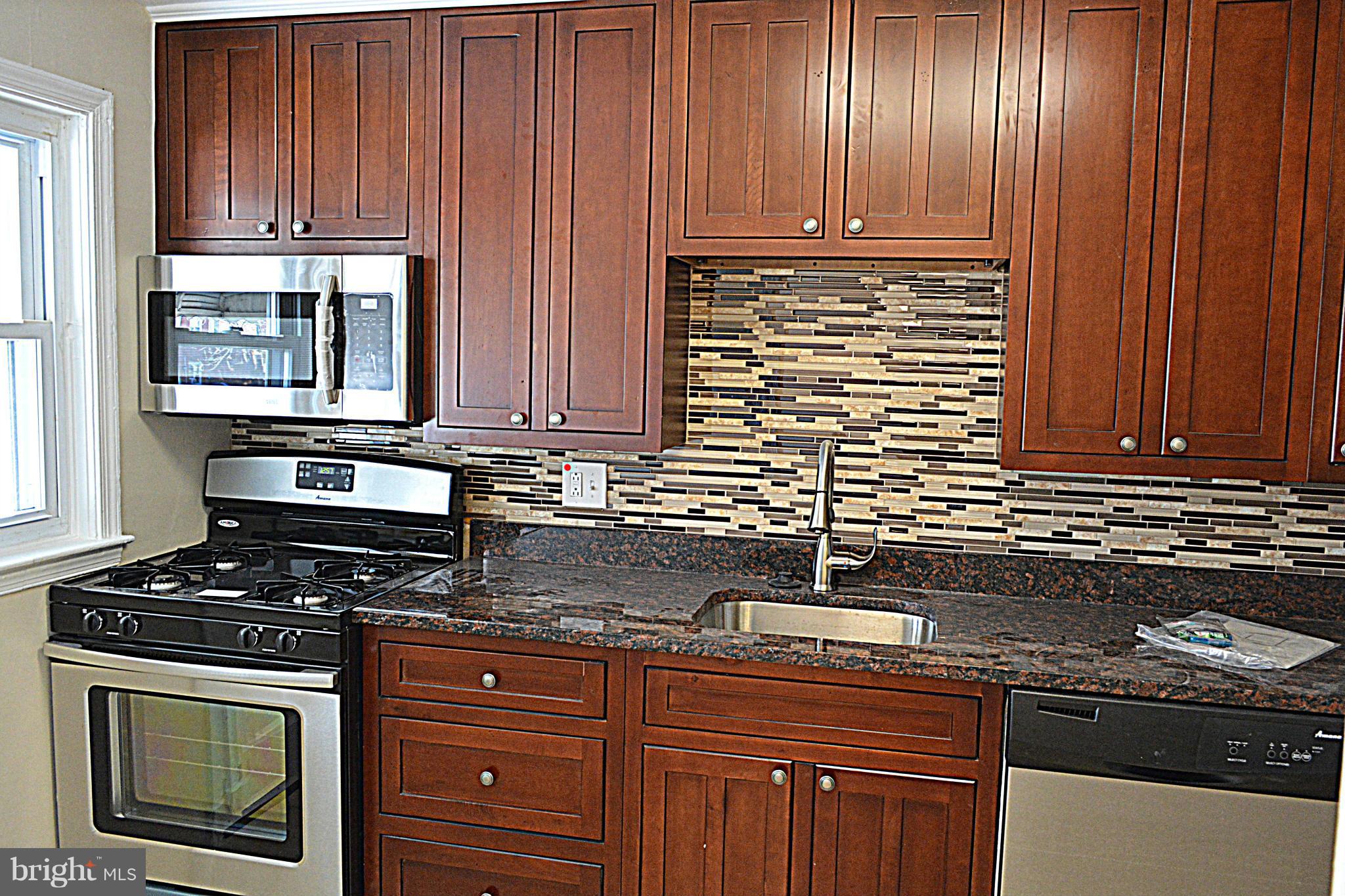 1151 Deanwood Road Baltimore, MD 21234 - Photo 5 of 14 Kitchen