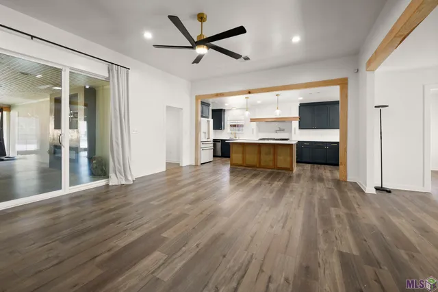 $2,300 | 15733 Woodwick Avenue, Baton Rouge, LA 70816