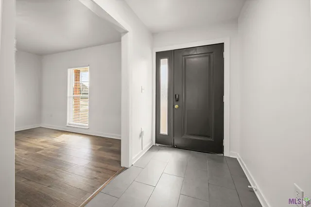 $2,300 | 15733 Woodwick Avenue, Baton Rouge, LA 70816