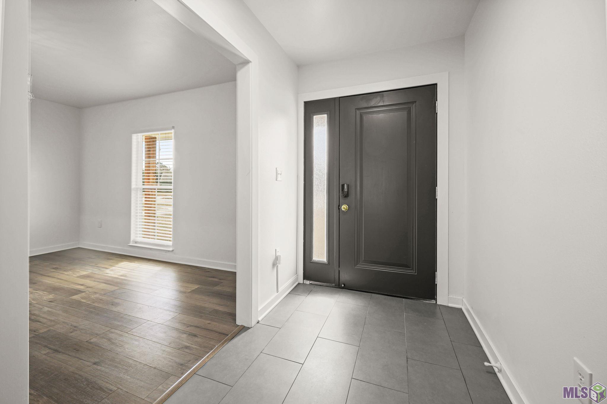 15733 Woodwick Avenue Baton Rouge, LA 70816 - Photo 2 of 26