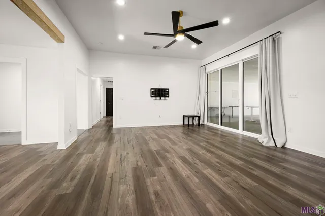 $2,300 | 15733 Woodwick Avenue, Baton Rouge, LA 70816