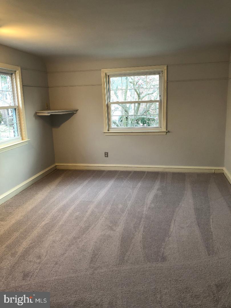 220 Rodmor Road Havertown, PA 19083 - Photo 14 of 23 Take your pick of master bedroom....