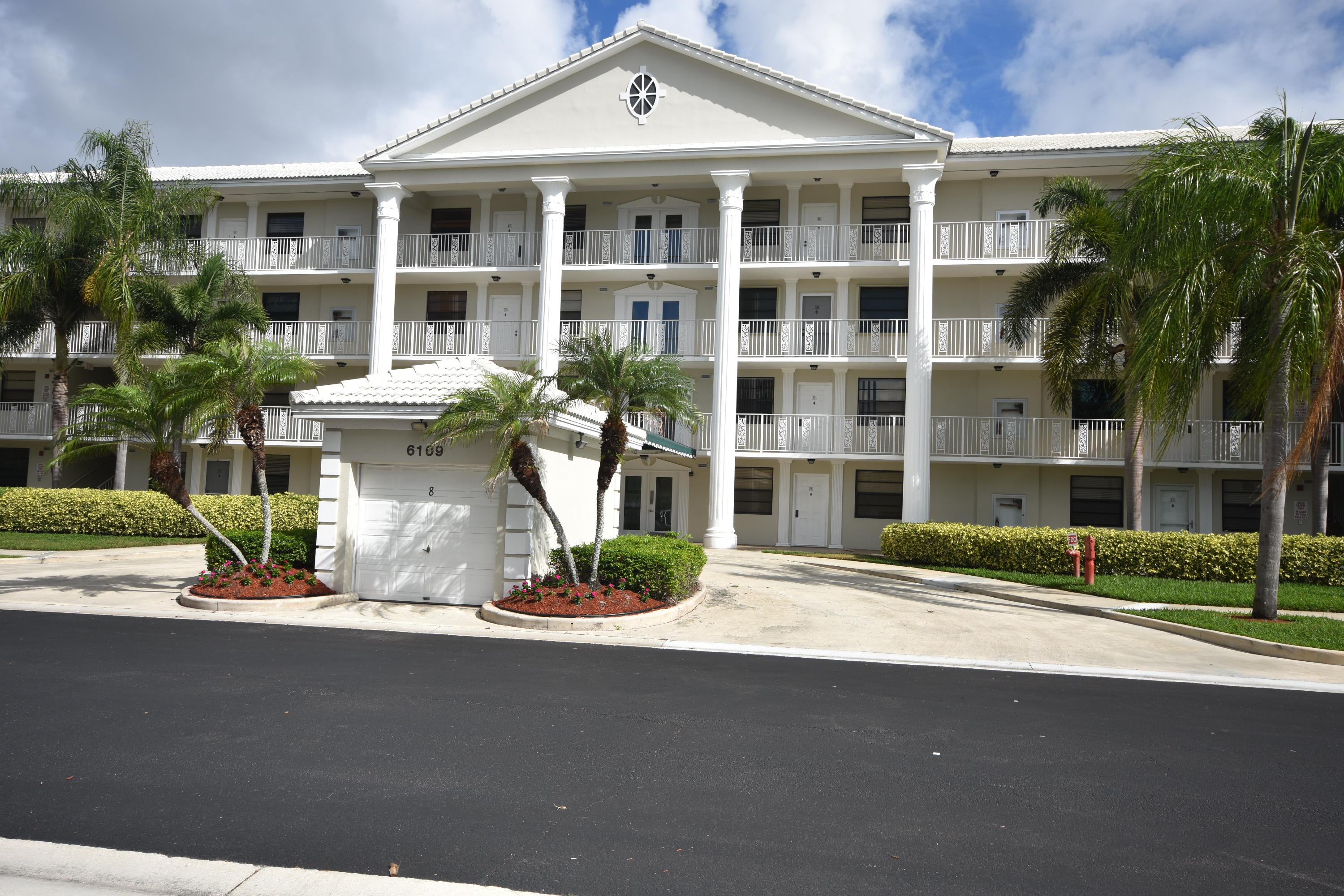 6109 Balboa Circle, Unit 406 Boca Raton, FL 33433 - Photo 1 of 29 Front