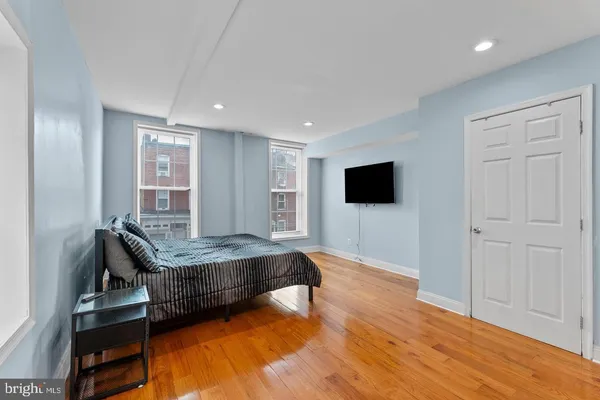 $2,500 | 1818 East Pratt Street, Unit A, Baltimore, MD 21231