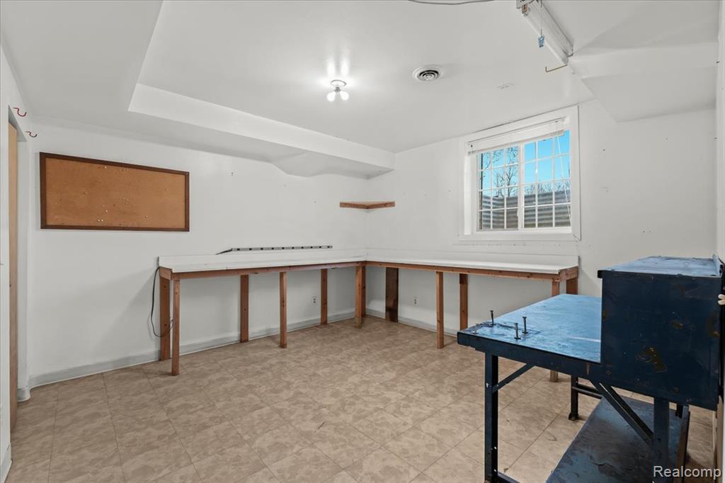 4151 Cook Road Swartz Creek, MI 48473 - Photo 20 of 31 Gallery Image 20