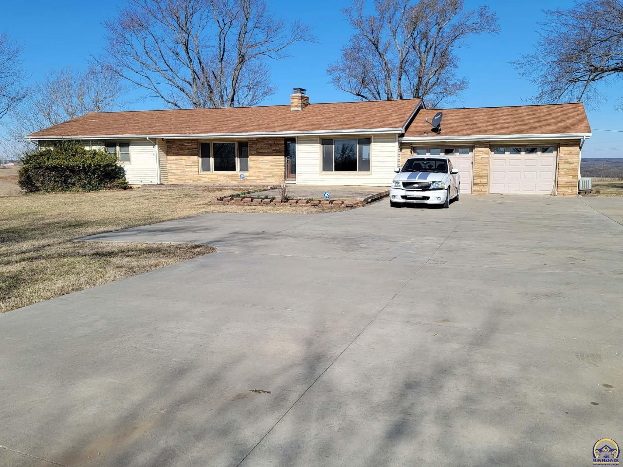 506 Highway 40 Lawrence, KS 66049 - Photo 1 of 21