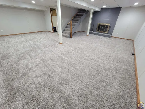 $525,000 | 506 Highway 40, Lawrence, KS 66049