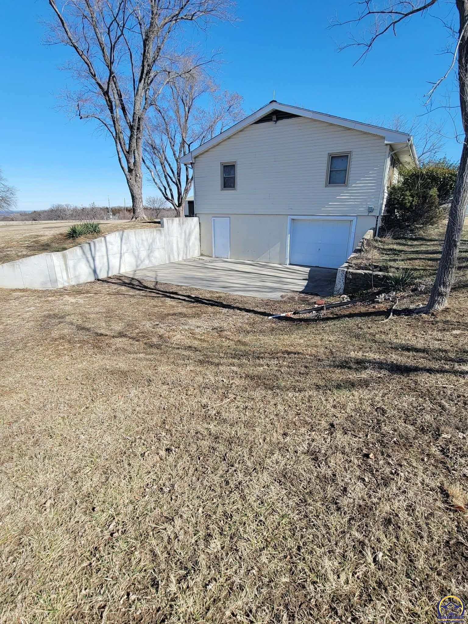 506 Highway 40 Lawrence, KS 66049 - Photo 18 of 21