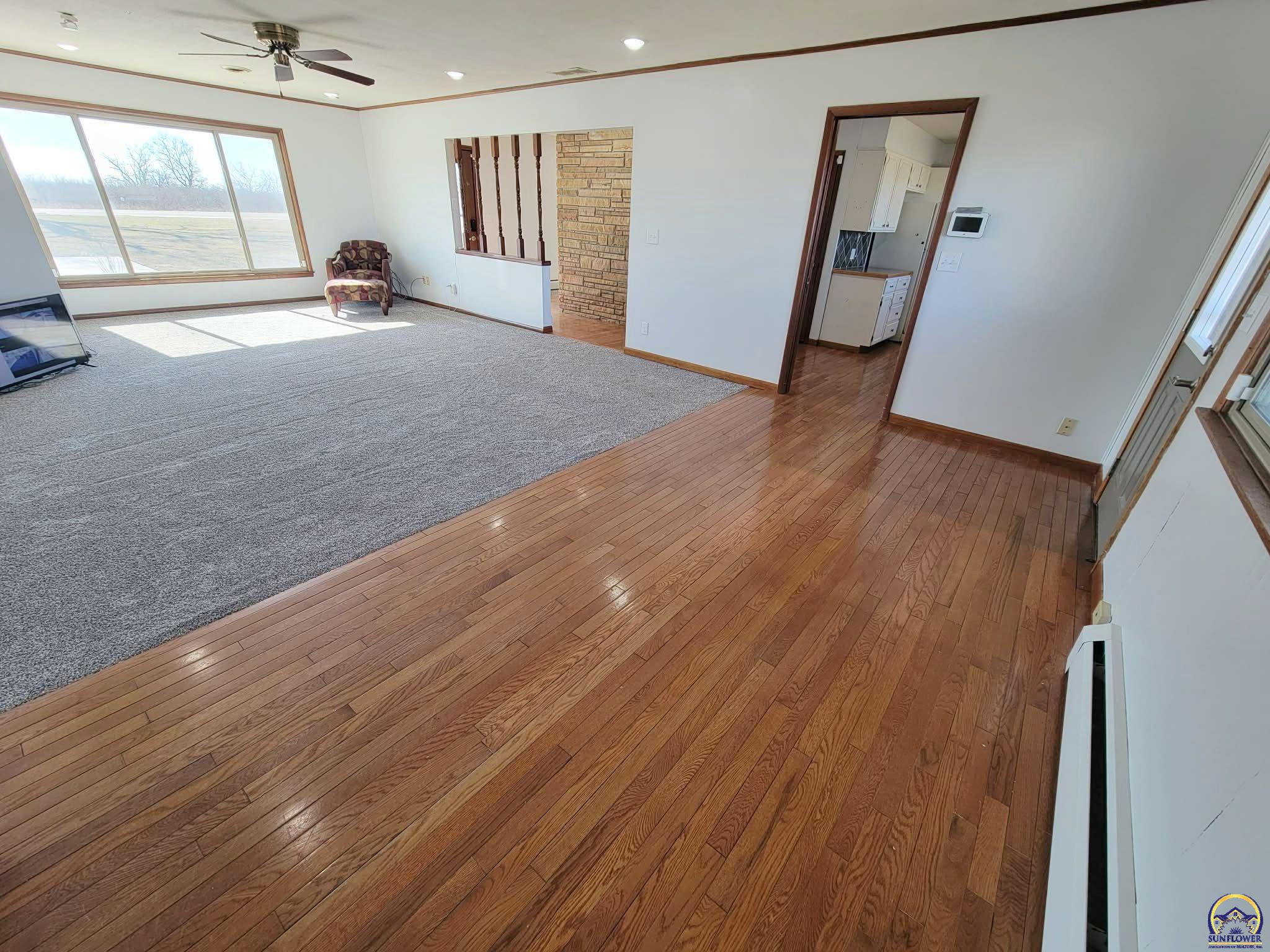 506 Highway 40 Lawrence, KS 66049 - Photo 3 of 21