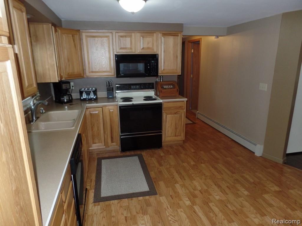 3119 Range Road Port Huron, MI 48060 - Photo 18 of 30 SAM_4913 (1024x768).jpg