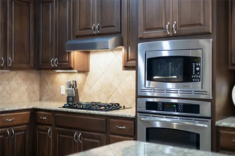 $739,000 | 7800 Southwest Parkway, Unit 412, Austin, TX 78735