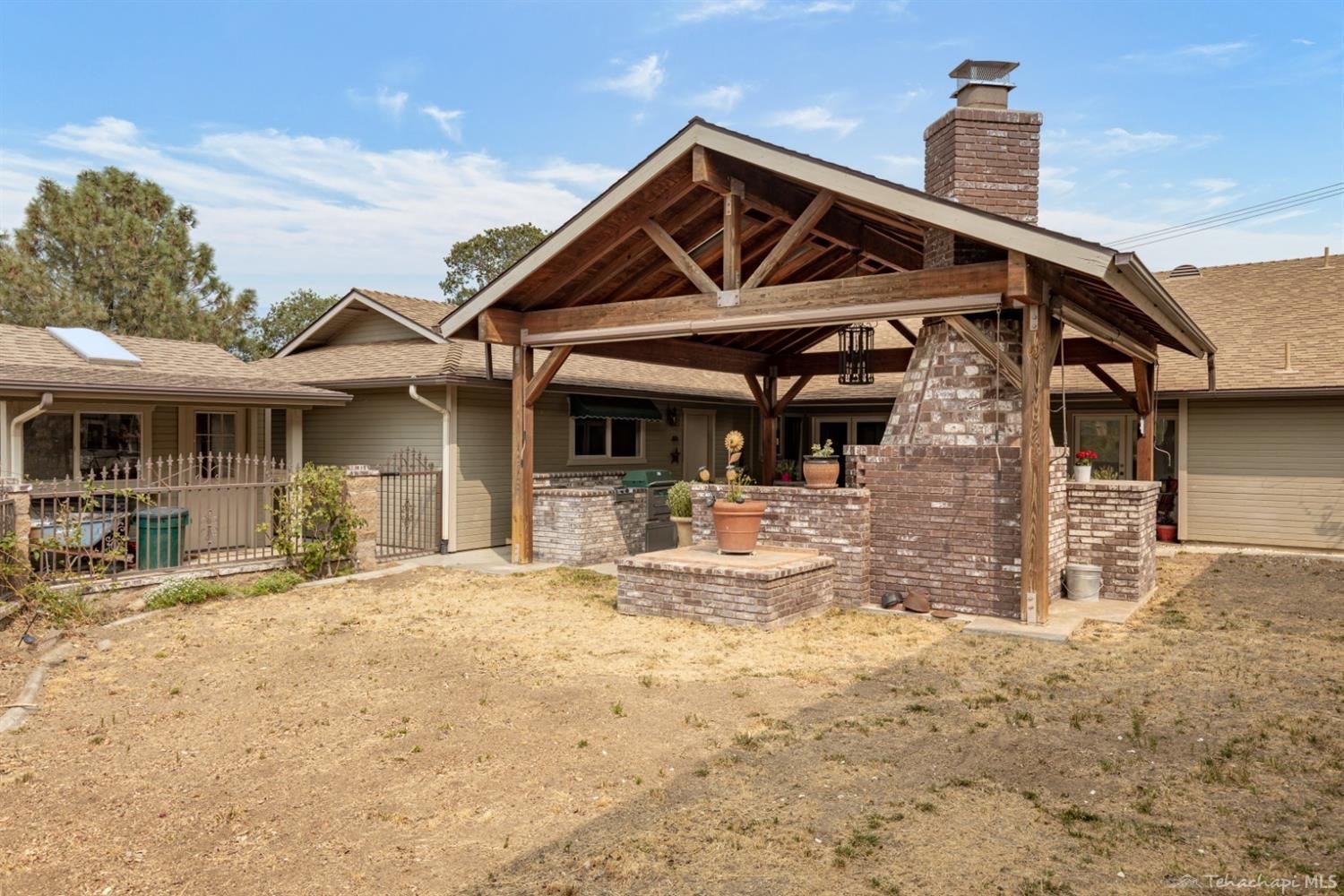30601 Fox Ridge Court Tehachapi, CA 93561 - Photo 8 of 49 Gallery Image 8
