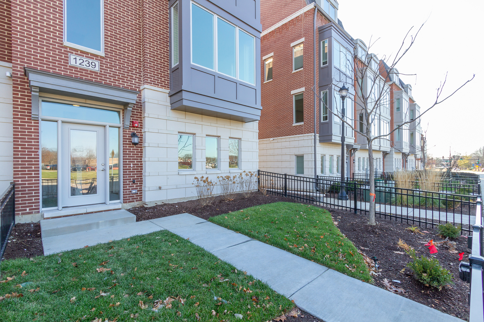 1239 Shermer Road Northbrook, IL 60062 - Photo 22 of 25 a view of a building with a garden
