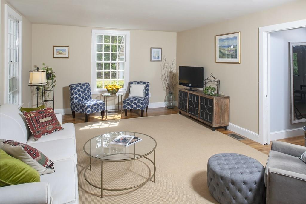 216 Converse Road Marion, MA 02738 - Photo 3 of 22 Gallery Image 3