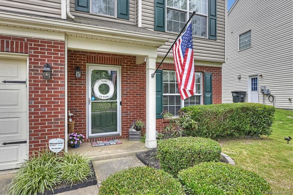 7692 Black Hawk Lane Tega Cay, SC 29708 - Photo 3 of 35 Gallery Image 3