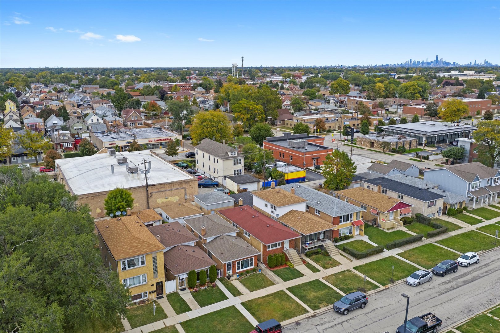 7524 West 63rd Place Summit, IL 60501 - Photo 39 of 44 an aerial view of residential houses with outdoor space