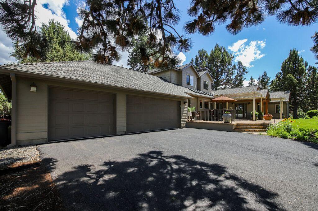 60604 Woodside Road Bend, OR 97702 - Photo 50 of 99 woodside 48