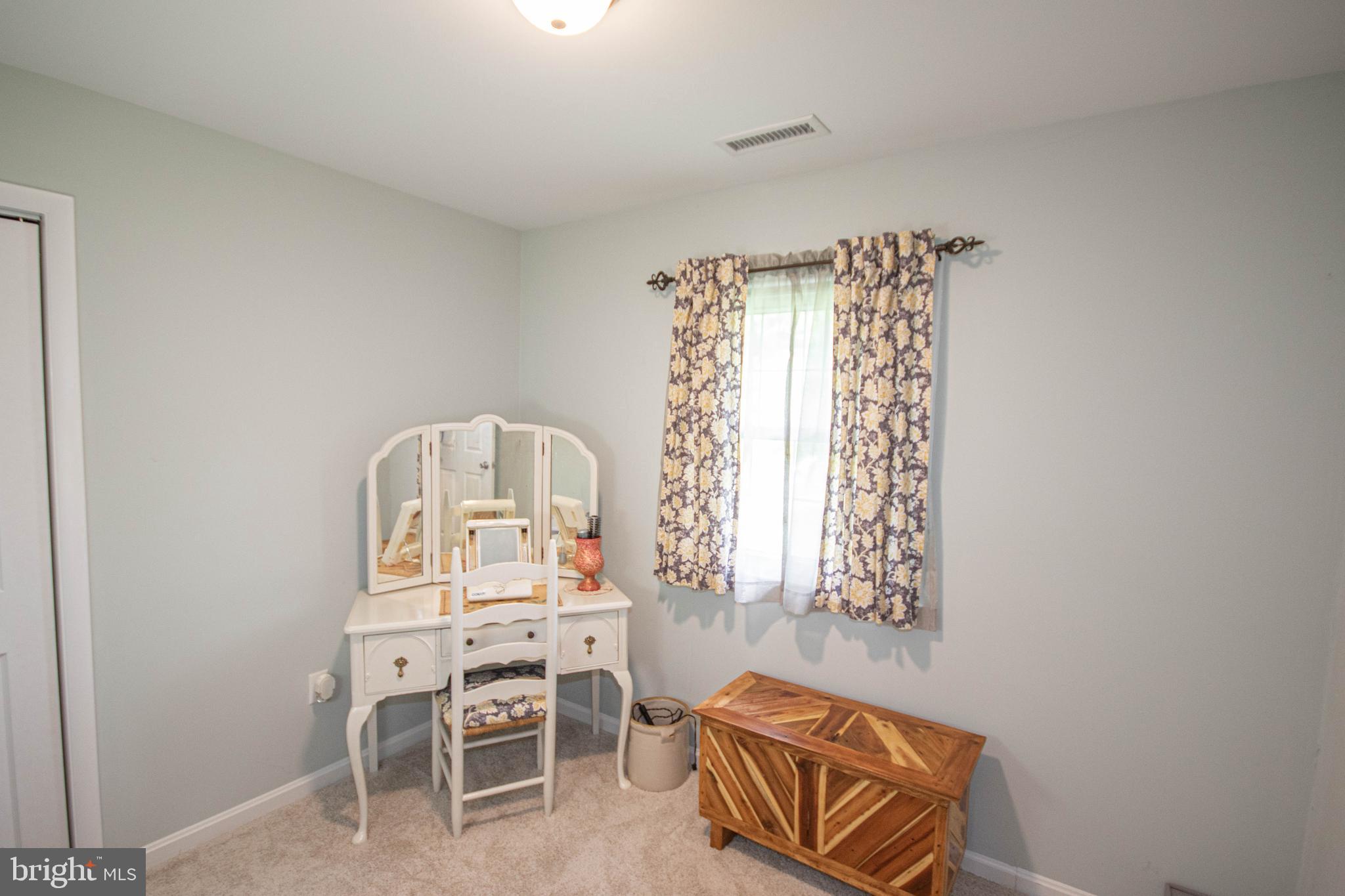 3239 Boone Road Crisfield, MD 21817 - Photo 25 of 59 3rd bedroom