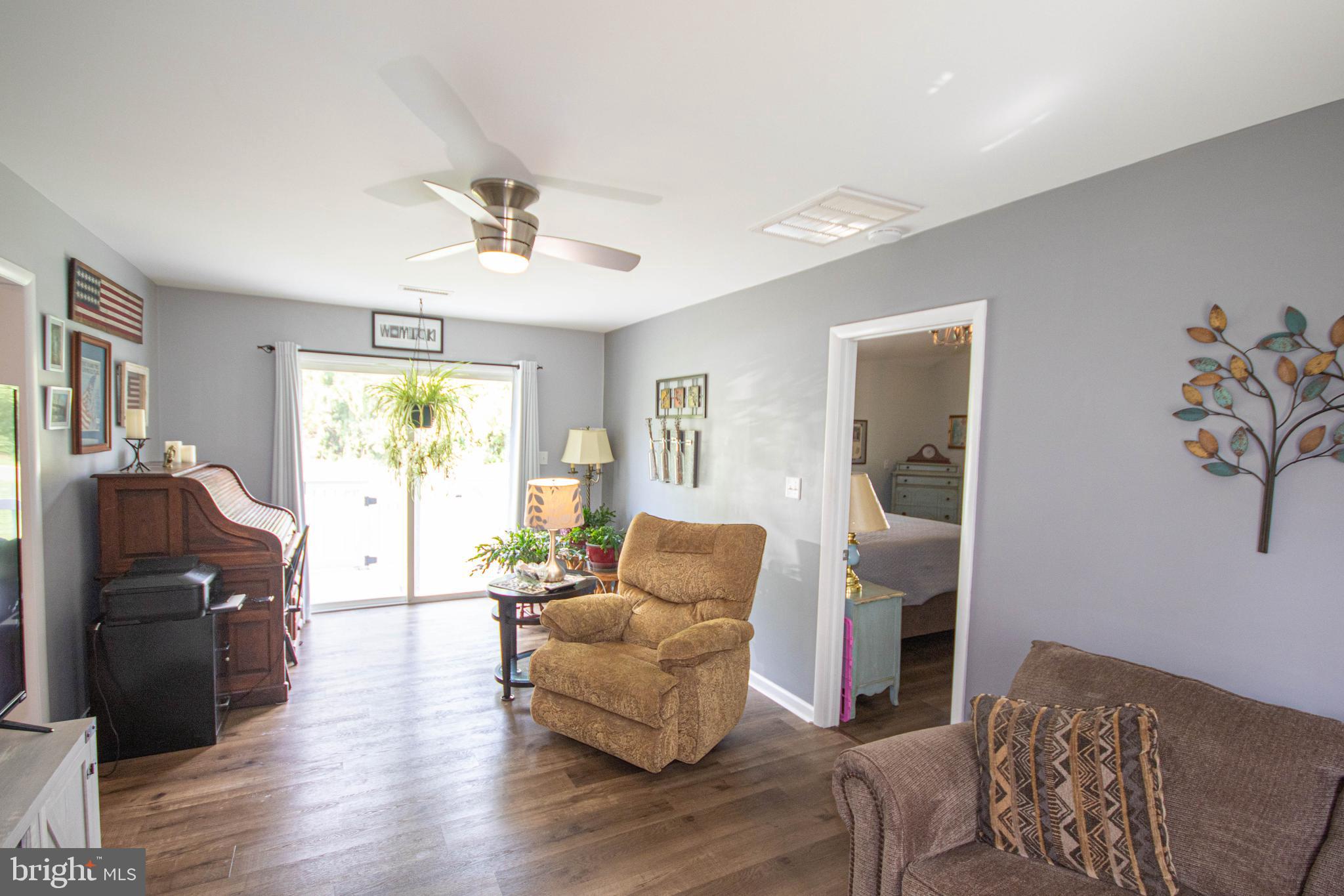 3239 Boone Road Crisfield, MD 21817 - Photo 28 of 59 Family room-office w/ separate entrance