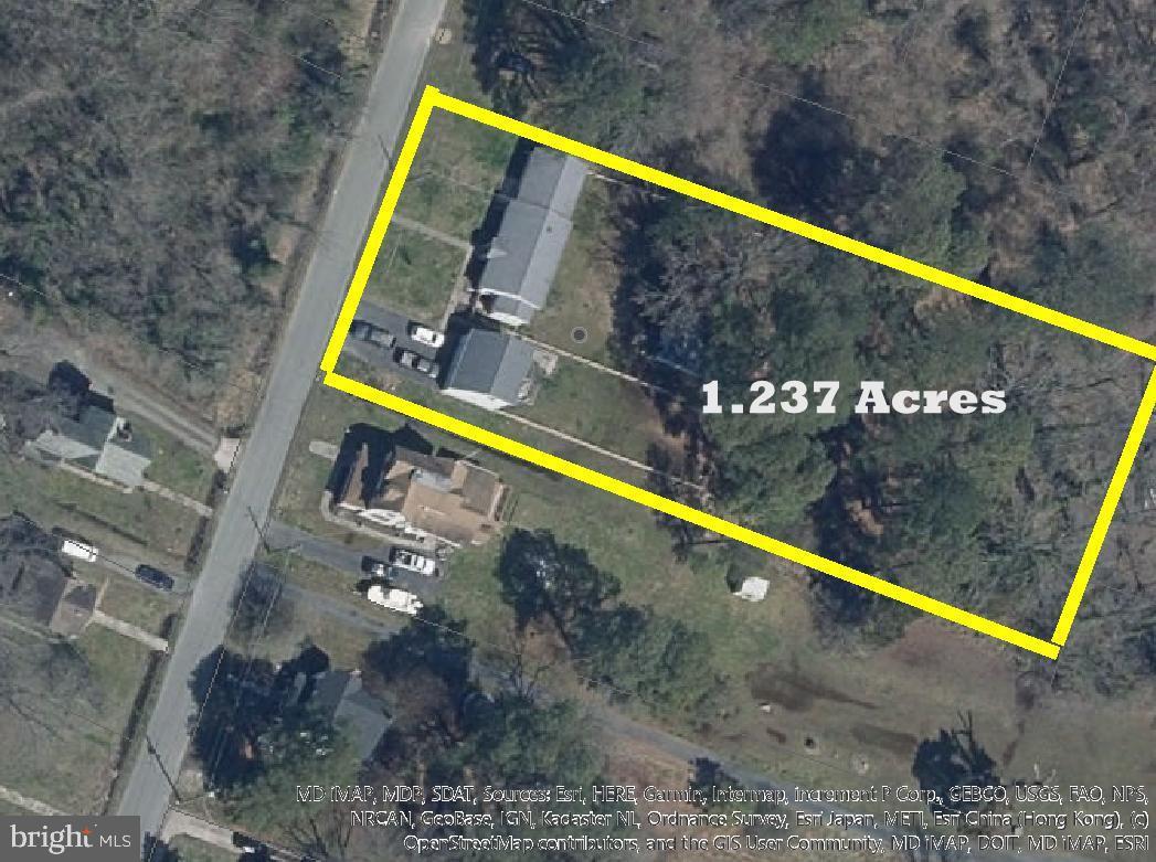 3239 Boone Road Crisfield, MD 21817 - Photo 35 of 59 the lot is over an acre & partially wooded
