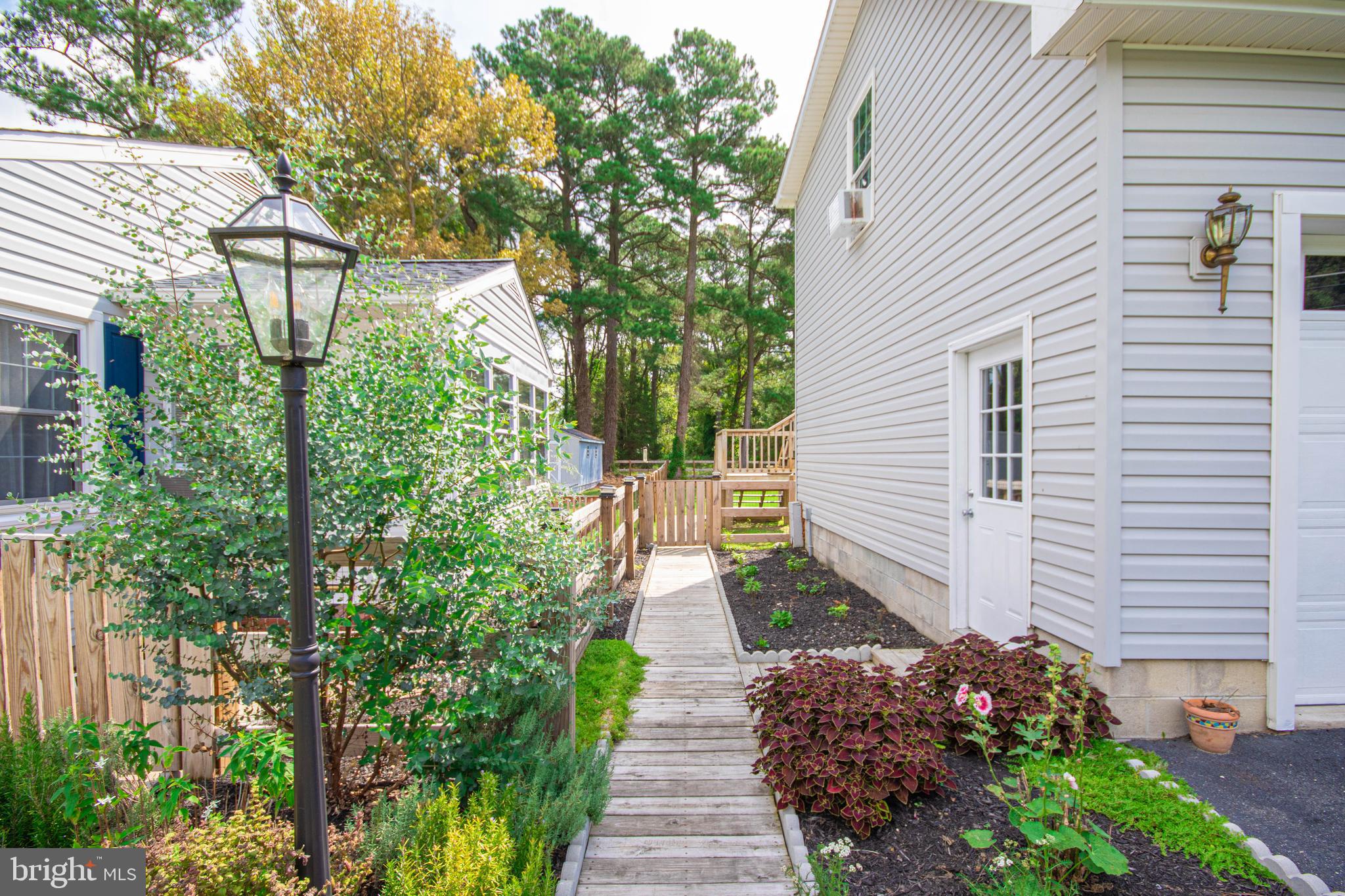 3239 Boone Road Crisfield, MD 21817 - Photo 49 of 59 Private walkway to inlaw suite