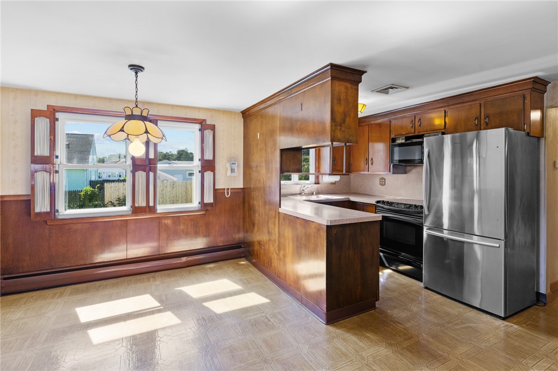 12 Meriline Street Johnston, RI 02919 - Photo 5 of 16