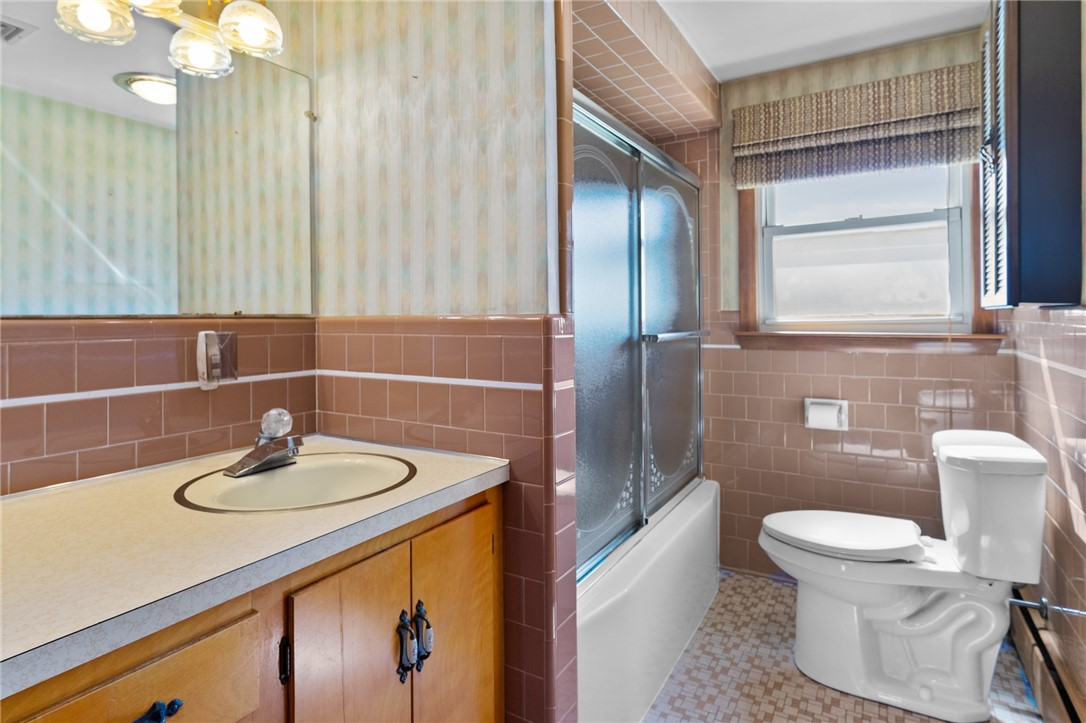 12 Meriline Street Johnston, RI 02919 - Photo 10 of 16
