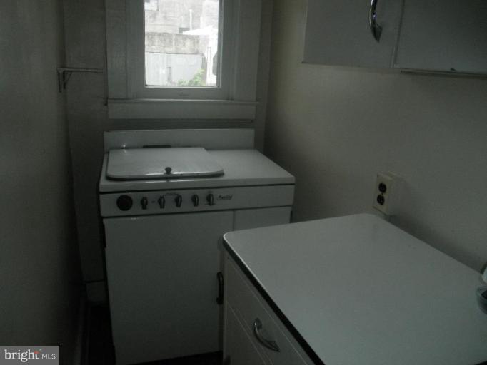 3542 Keswick Road Baltimore, MD 21211 - Photo 4 of 10 Kitchen
