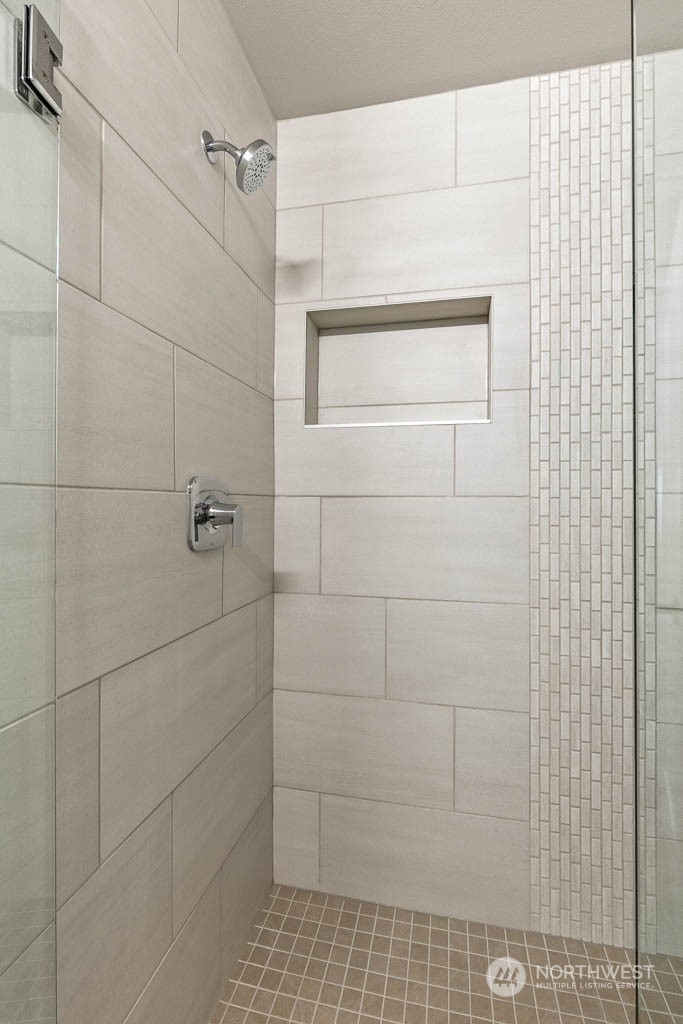 23833 9th Avenue Southeast, Unit B 19 Bothell, WA 98021 - Photo 27 of 32 a bathroom with a shower