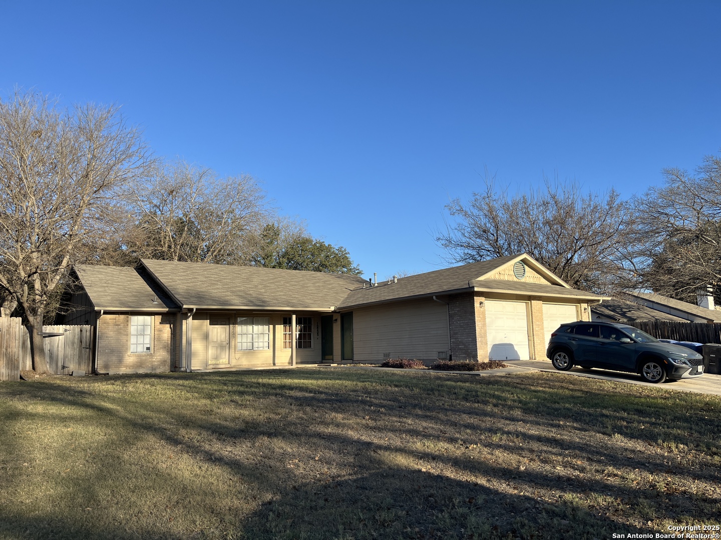 12235 Ridge Crown Street San Antonio, TX 78247 - Photo 2 of 29