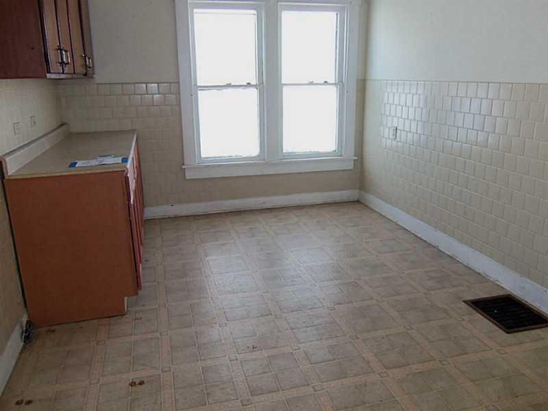 1614 Highland Avenue Springfield, OH 45503 - Photo 6 of 14